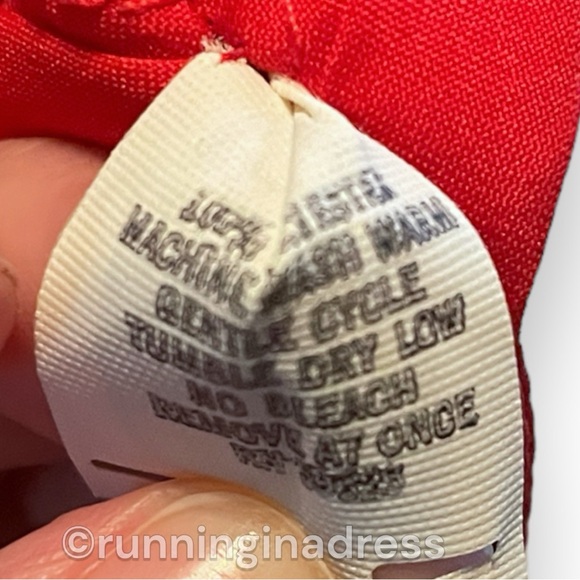 Square Up Red Neckerchief Tie - Picture 11 of 12